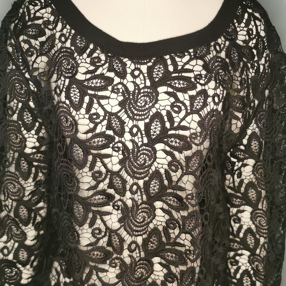 🌺 Wilfred Top, Black Lace, Size Small - Picture 5 of 8